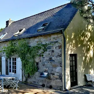 Ferienhaus De Pennenez Plomodiern
