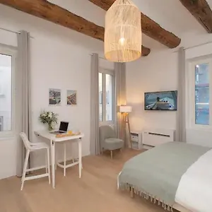 sweet-designs-suites-vieux-port.fr-provencehotel.com/