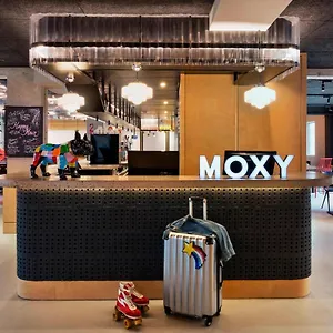 Moxy Bastille מלון